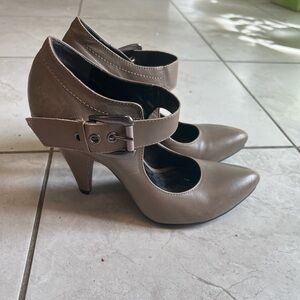 Aldo heels size 38
